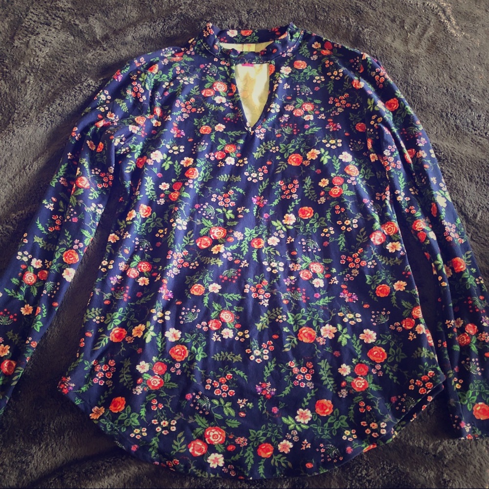 Floral Choker Tee